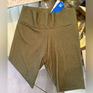 Adidas Olive Green Bike Shorts Moisture Wicking Mid Thigh Sz L New